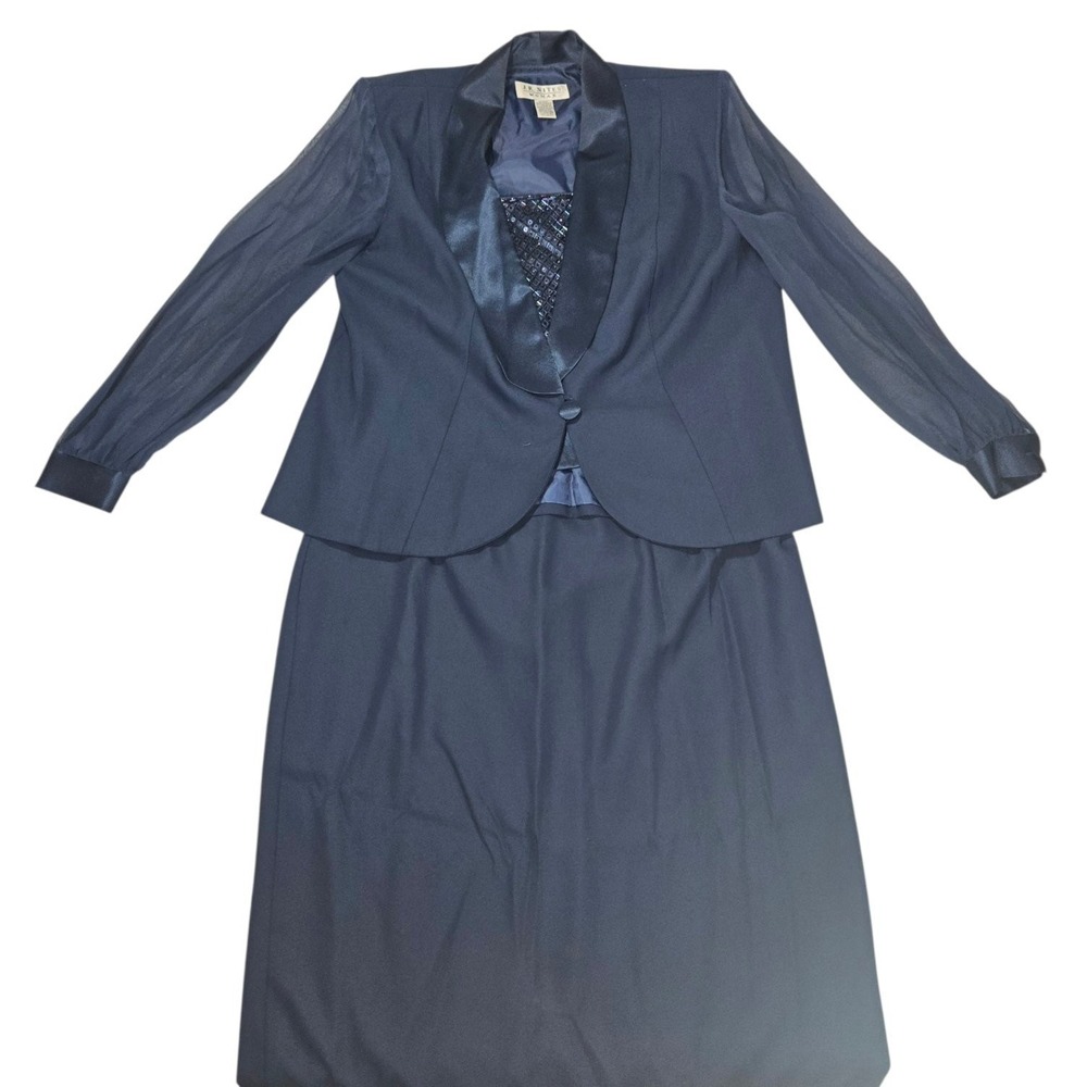 JR‎ Nites Woman 2 Pc Navy Blue Skirt Suit Set 18W Beaded Camisole Sheer Sleeves